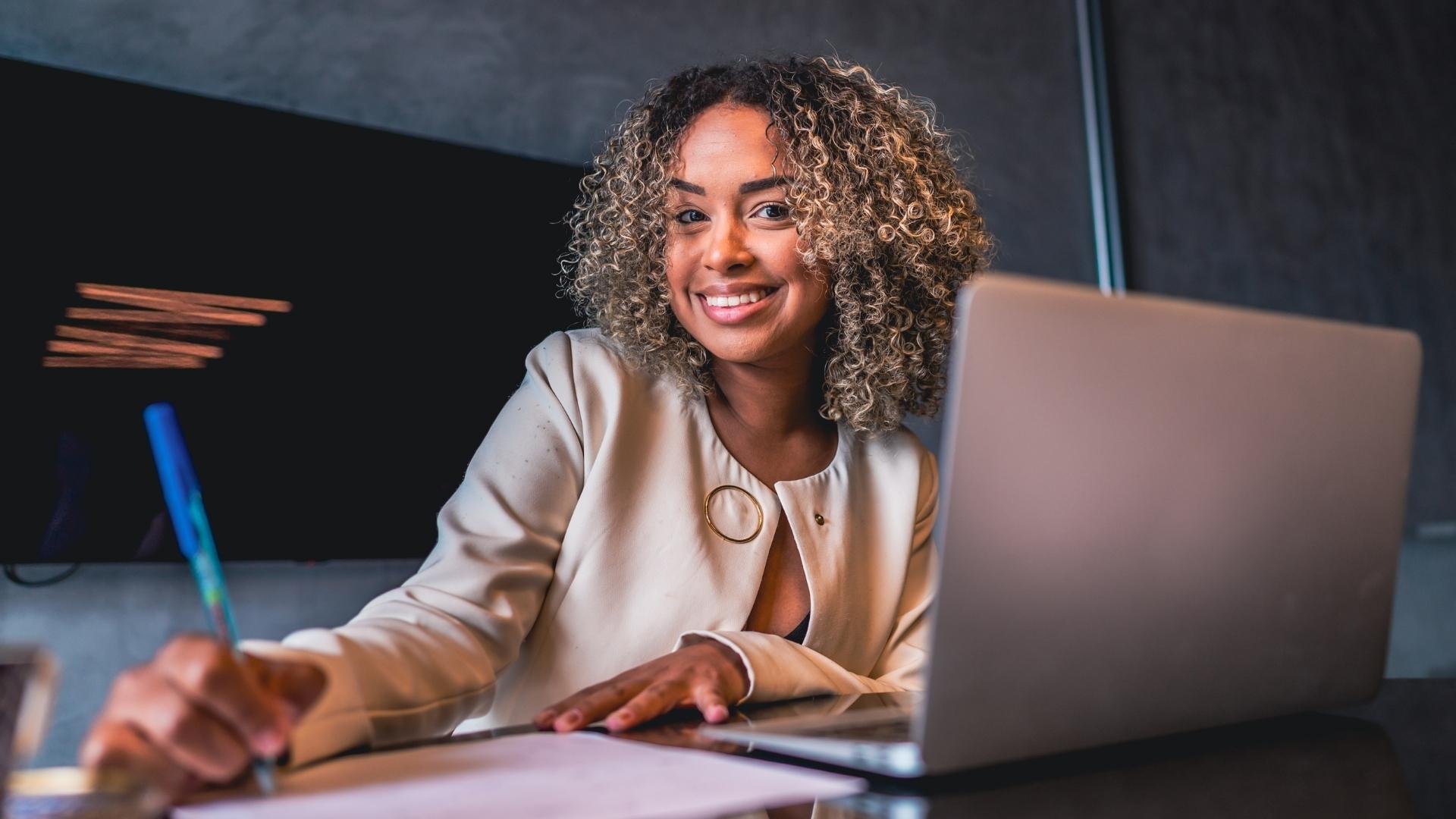 Instructor tracking student progress using skills assessments and training tools