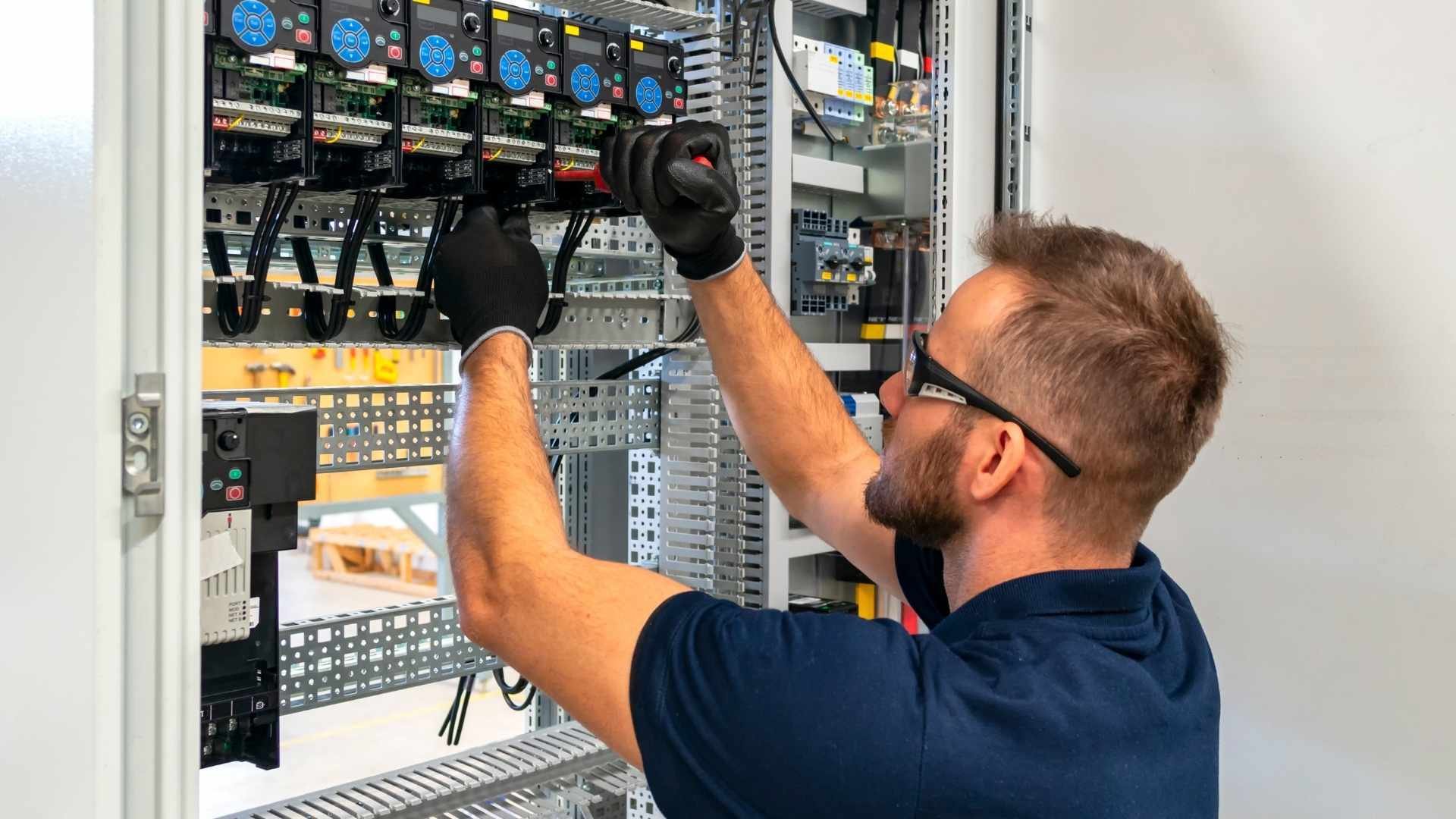 SkillsCheck - Electrician Level 3
